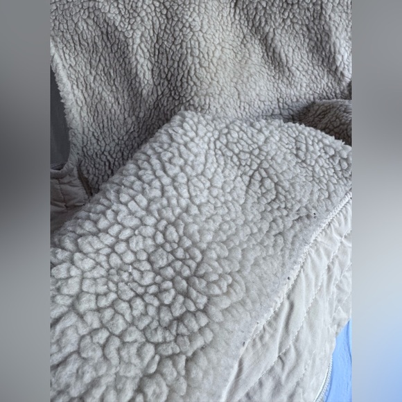 Patagonia Women's Retro-X Vest Sz: Medium Oatmeal/Off white Vintage 90's - Picture 5 of 8